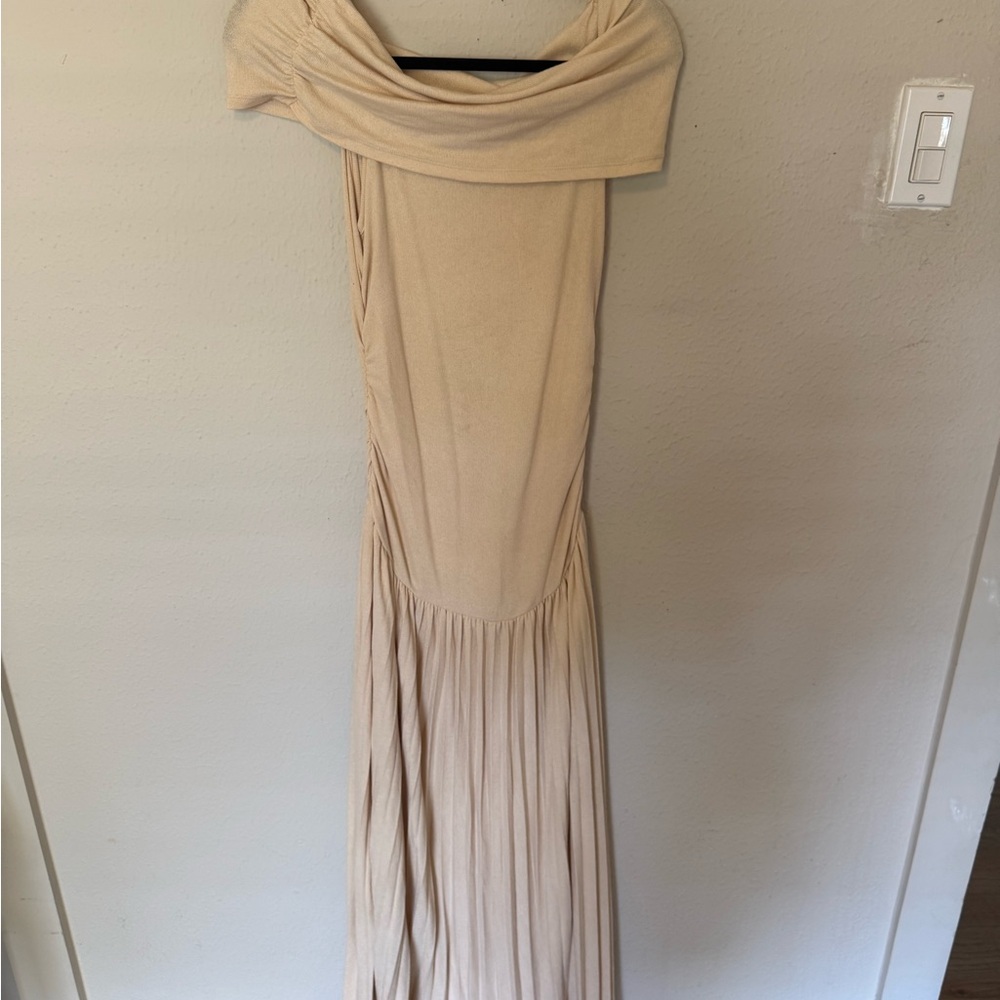 Lioness Field of Dreams Off Shoulder Maxi Dress Oatmeal Size S